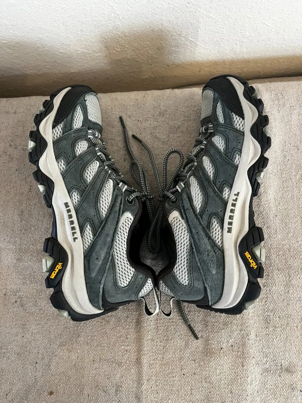 Merrell Woman's Granite Moab 3 Waterproof Hiking Outdoor Shoes Sz 7.5